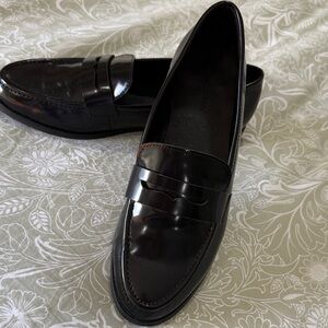 Banana Republic black penny loafers 8.5